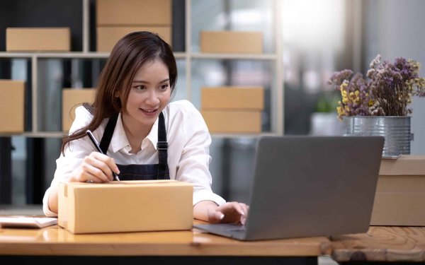 Comment devenir Online Business Manager ?